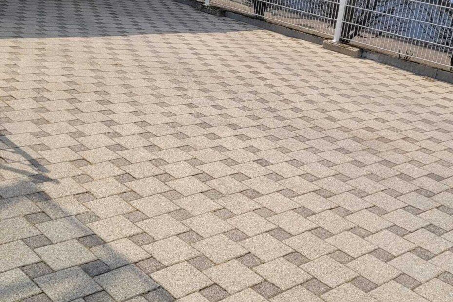 Die bearbeitete Pflastereinfahrt